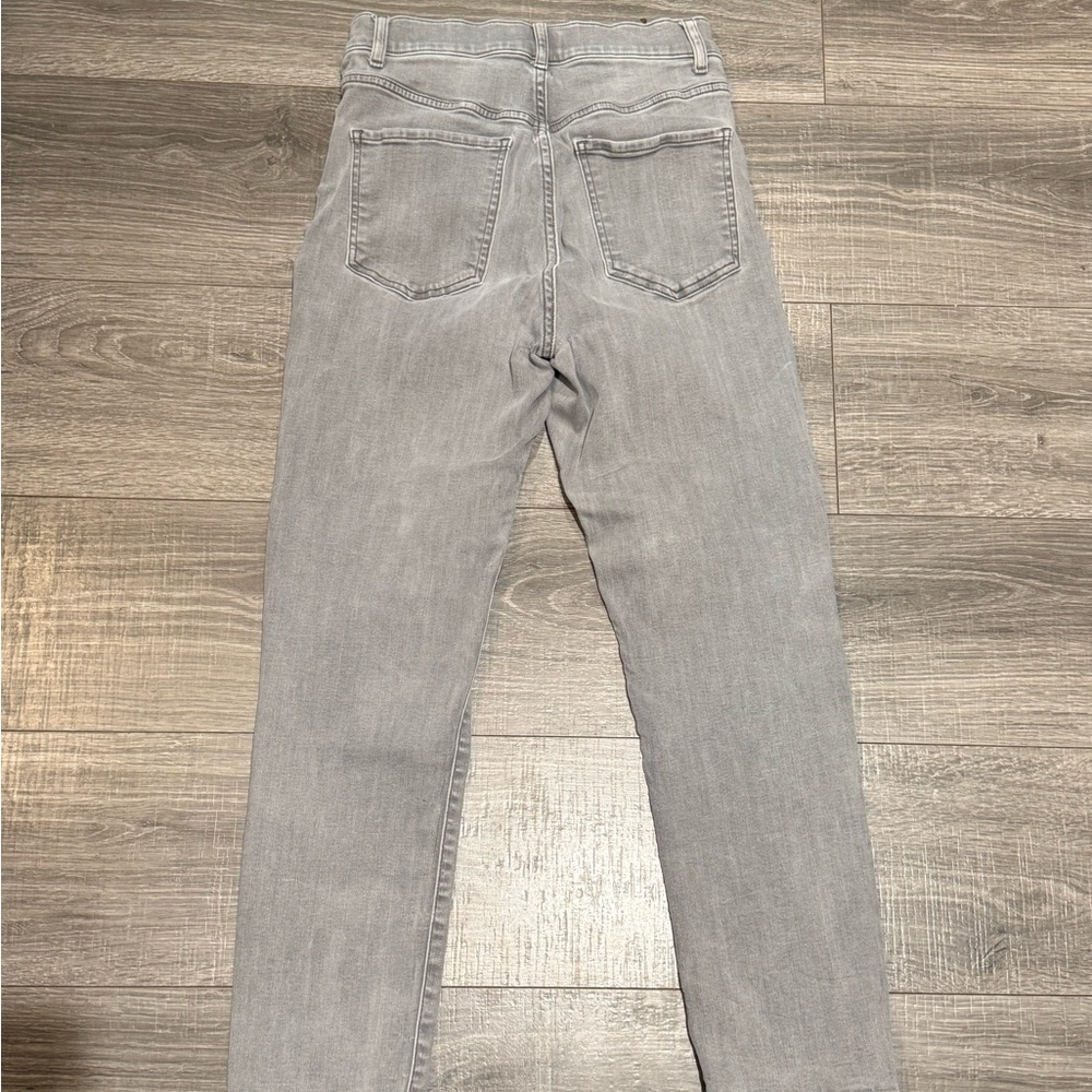 Express Women’s High Rise Jeans - Picture 2 of 5
